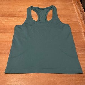 Lululemon Swiftly Tech Racerback Race Length Size 6 Teal Lagoon